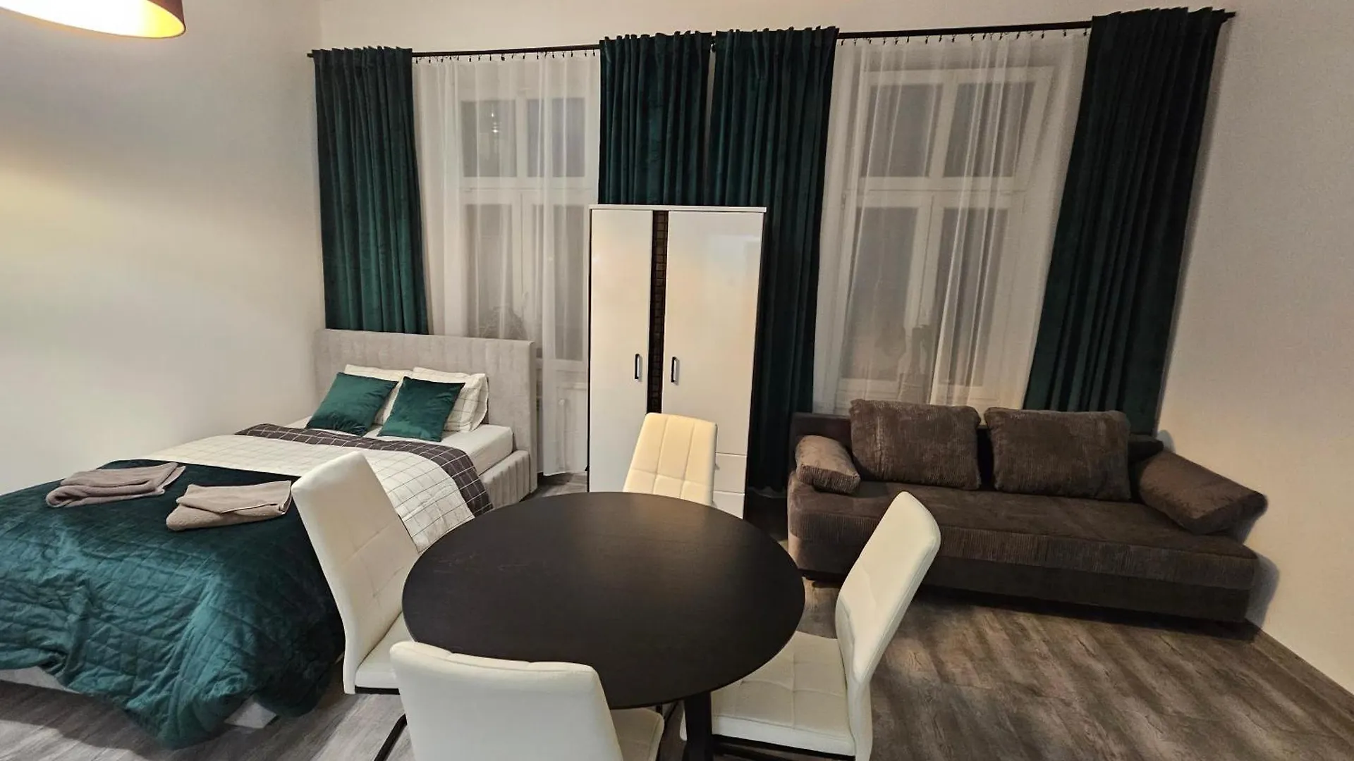 Apartamenty Lenart Краков